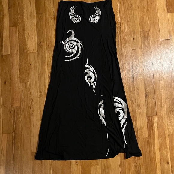 I.AM.GIA Elegant Black Maxi Skirt - Picture 3 of 4